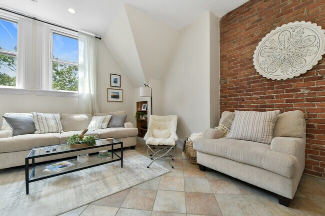 Foto del edificio - 1774 Beacon St