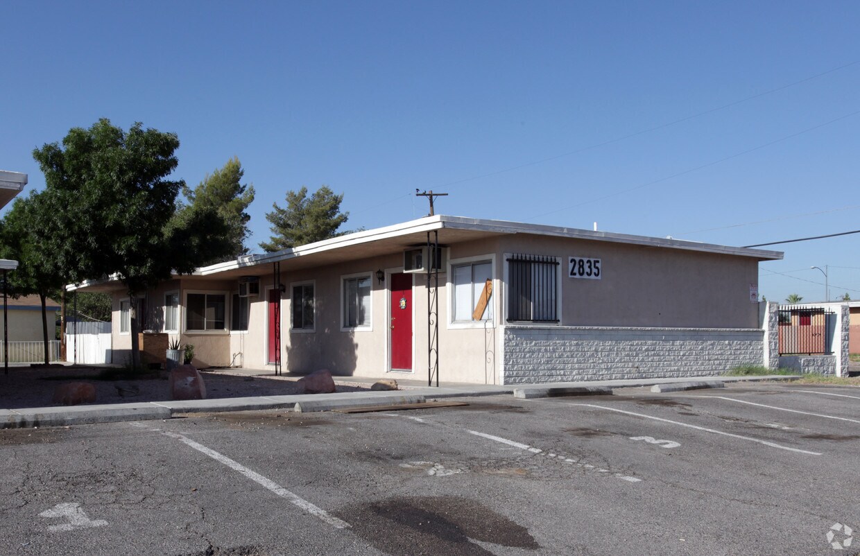 Foto principal - 2835-2839 Judson Ave