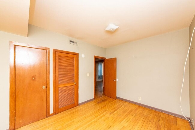 Building Photo - 2 bedroom in Chicago IL 60647