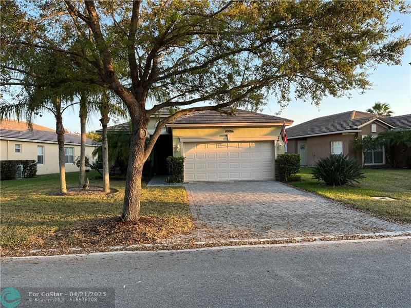 Primary Photo - 10086 SW Chadwick Dr