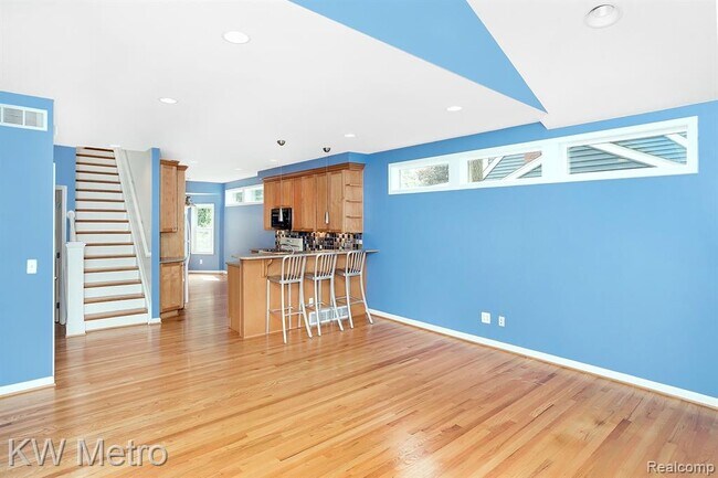 Foto del edificio - 670 Trinway Rd