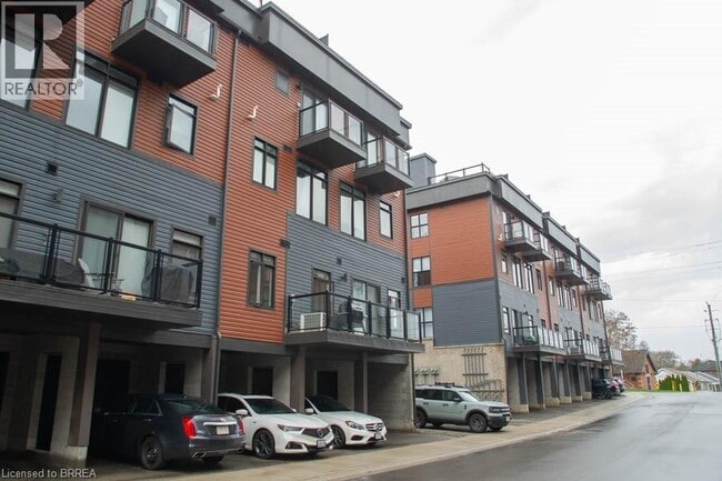 Building Photo - 2 Willow St