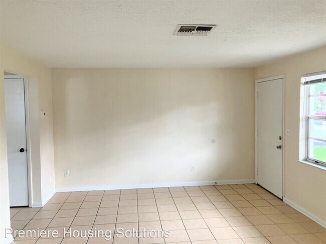 Building Photo - 1 br, 1 bath House - 38641 North Ave