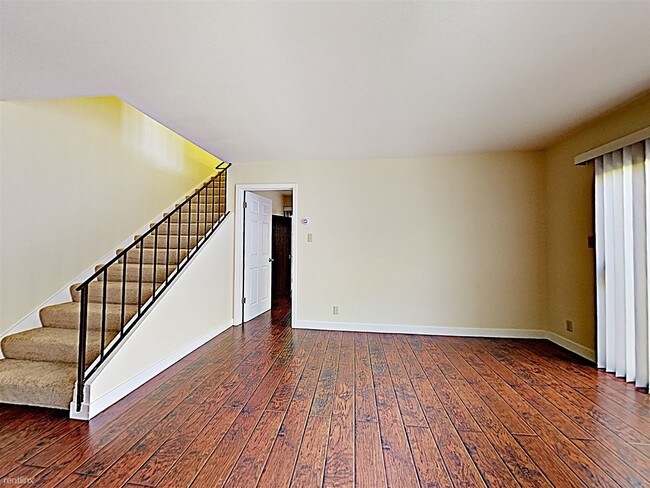 Building Photo - 20 Tamalpais Ave