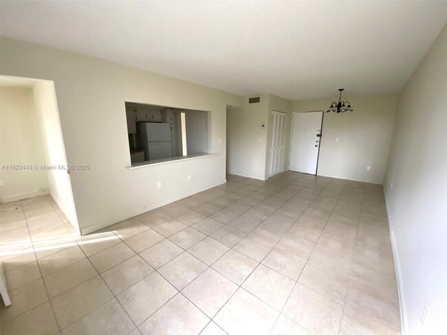 Building Photo - 250 180th Dr