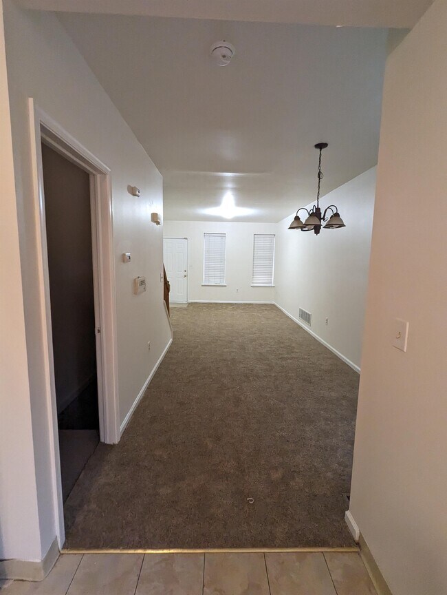 Foto del edificio - 1124 N Walnut St