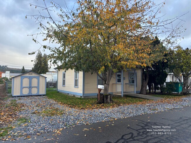 Foto del edificio - 1727 Pease Ave