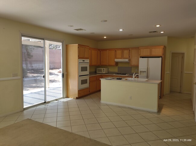 Building Photo - 2725 Port Lewis Ave