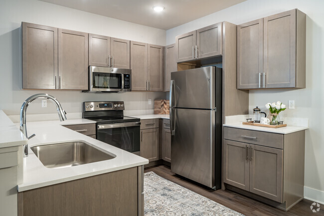 2BR, 2BA - 1,300SF - Barrington Square Luxury Apartments