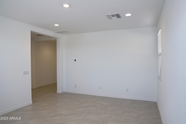 Building Photo - 9316 W Sells Dr