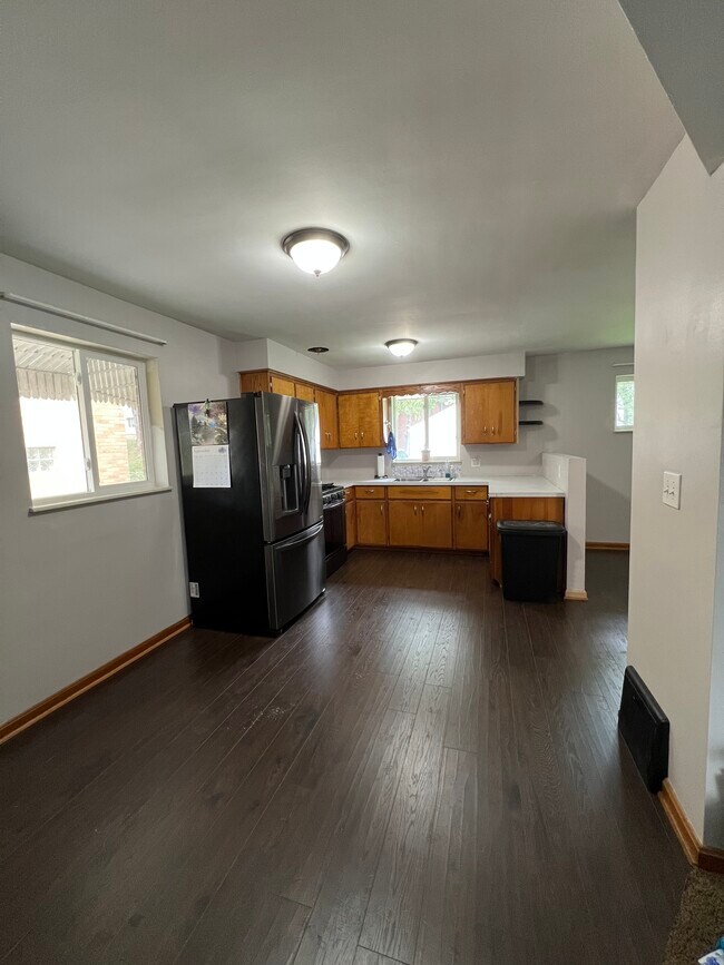 43 Swigart St, Barberton, OH 44203 House for Rent in Barberton, OH