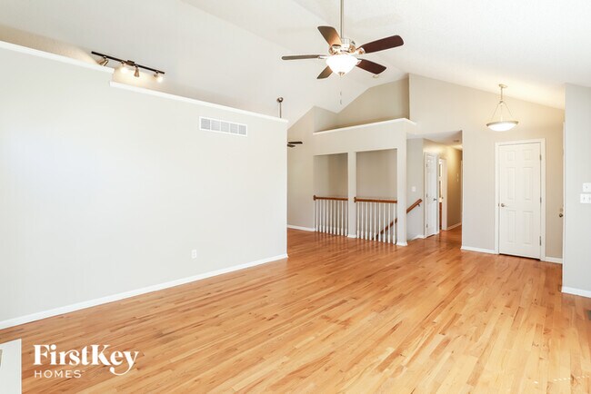 Foto del edificio - 7322 N Crystal Ave