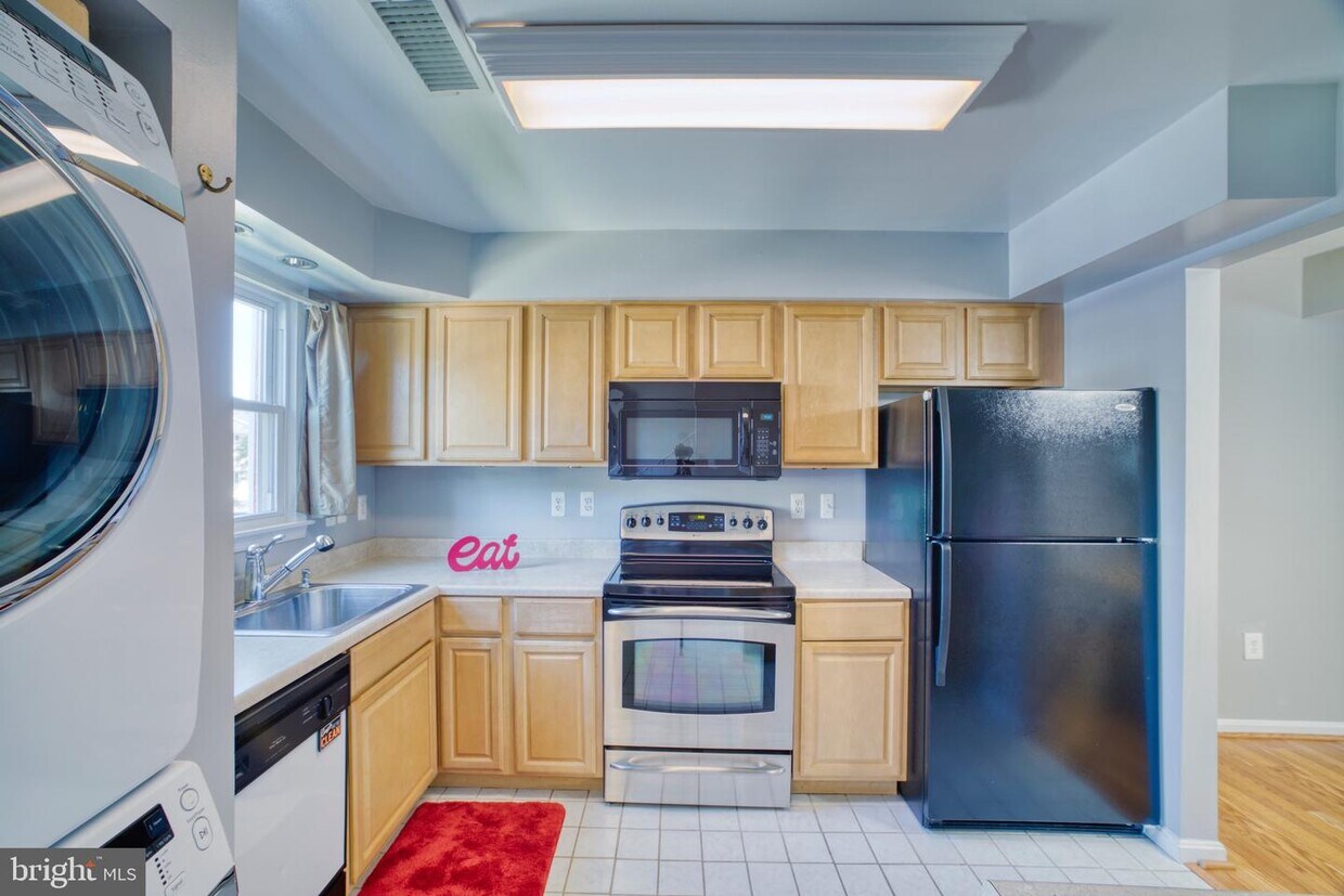 4619 Charlton Ct, Woodbridge, VA 22193 Townhome Rentals in Woodbridge VA