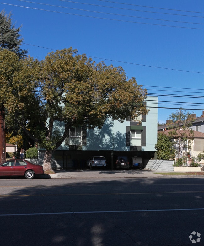Foto del edificio - 383 W Alameda Ave