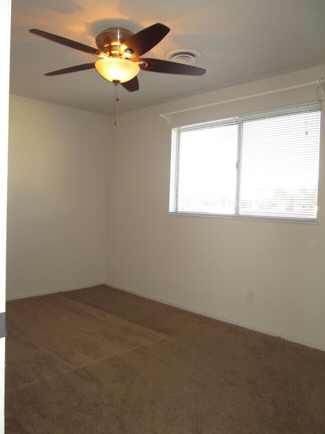 Building Photo - HURRY AND GET THIS POOL PROPERTY BEFORE TH...