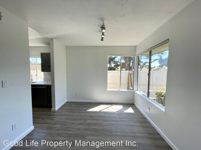 Building Photo - 3 br, 2 bath House - 7452 Tooma St #130