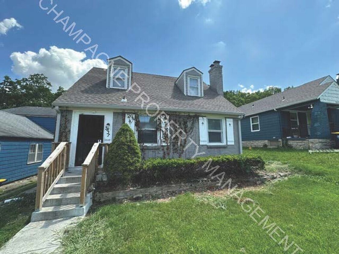 Foto principal - Fully updated home in KC