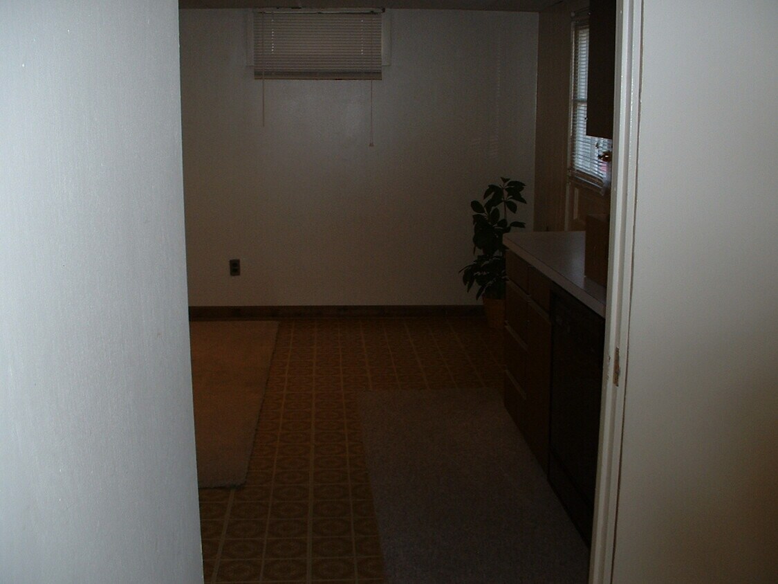 Primary Photo - 1612 Farragut Ave