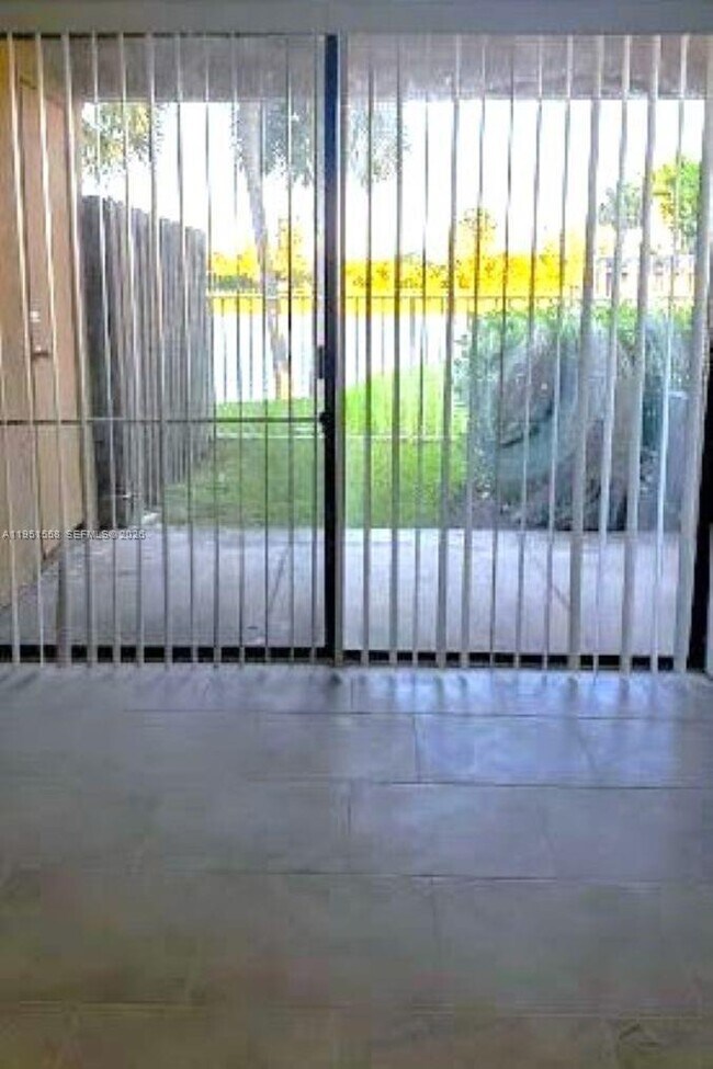 Foto del edificio - 5200 NW 31st Ave