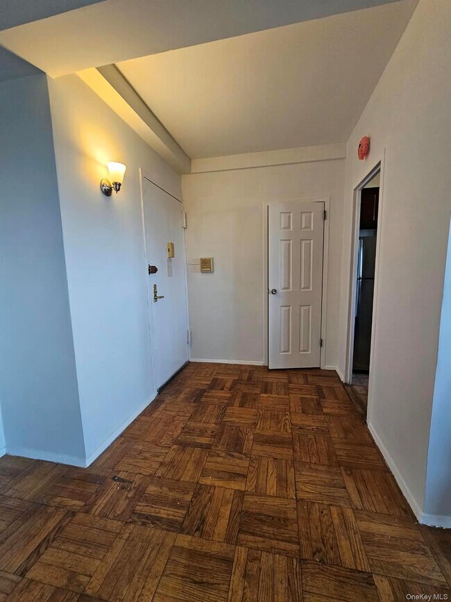 Building Photo - 1507 Metropolitan Ave
