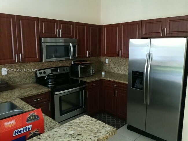 Foto del edificio - 8826 SW 221st Terrace