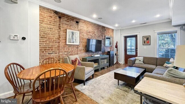 Foto del edificio - 1512 3rd St NW