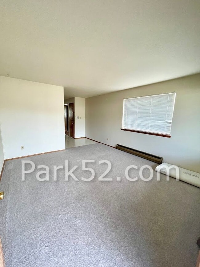 Building Photo - 3402 S 54th St