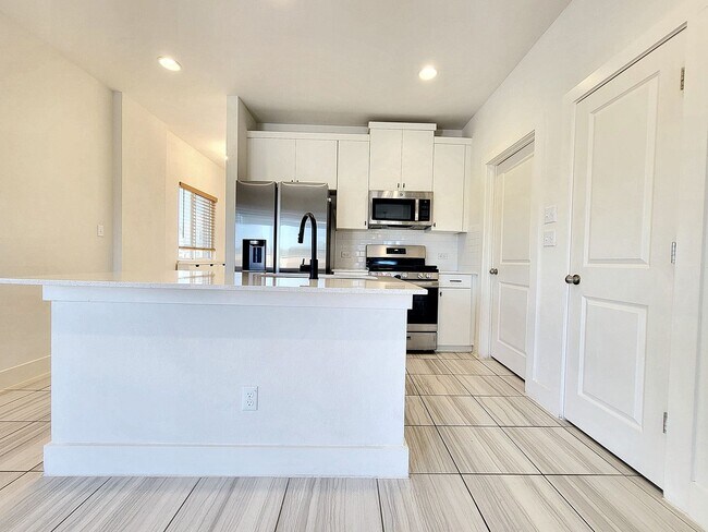 Building Photo - 130 Furlong Dr