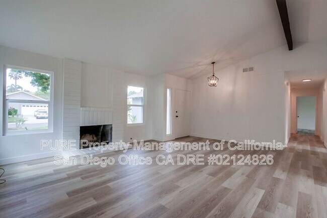 Building Photo - 4414 La Portalada Dr