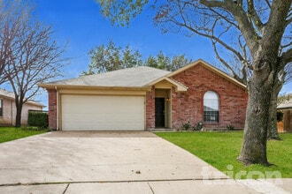 Building Photo - 1110 Sage Brush Tr