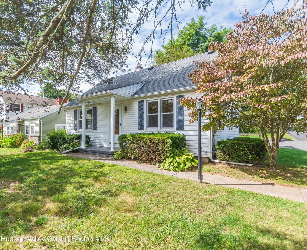 Foto principal - 297 Clifton Ave