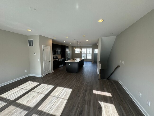 Photo - Townhouse for Rent in Preston Lake