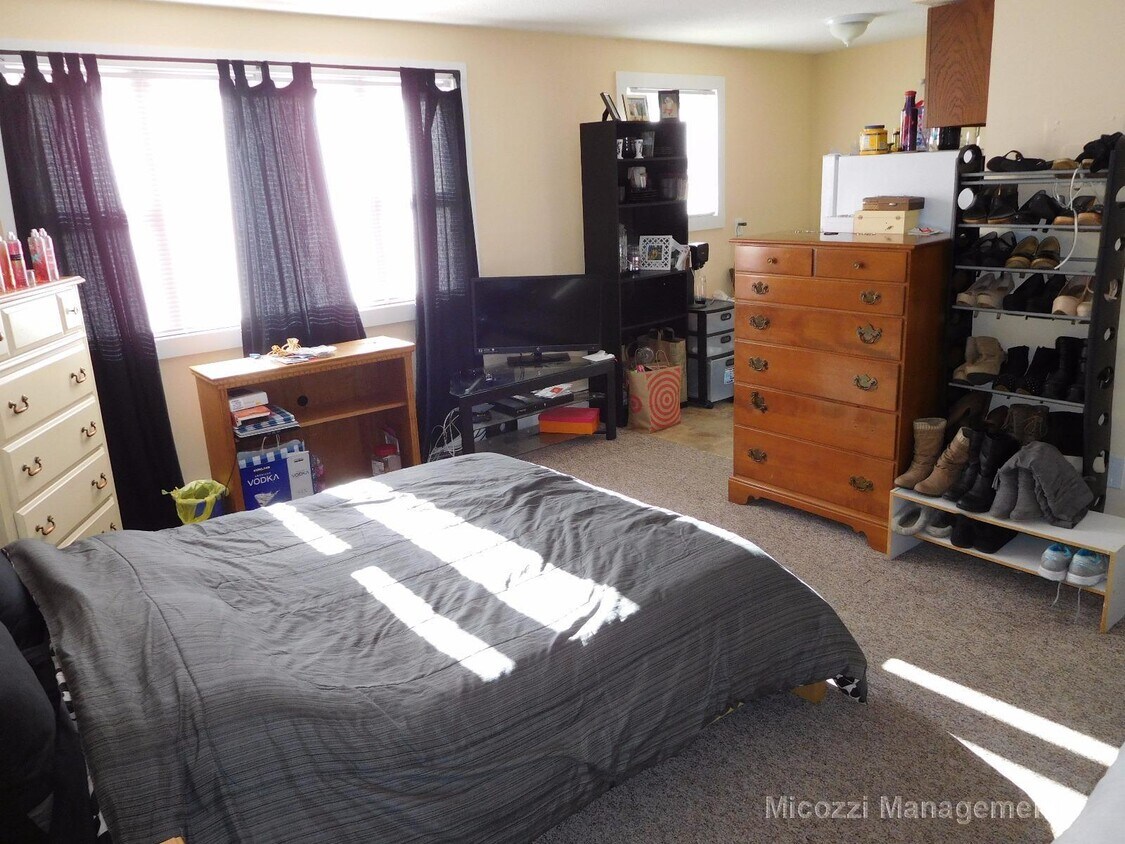 Foto principal - 121 Ash St