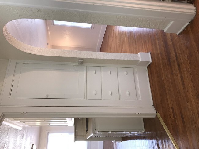 Building Photo - 36 Chapel Rd