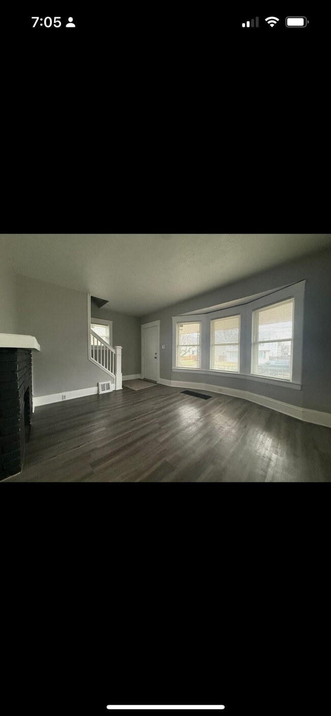 Photo - 3058 W 116th St House