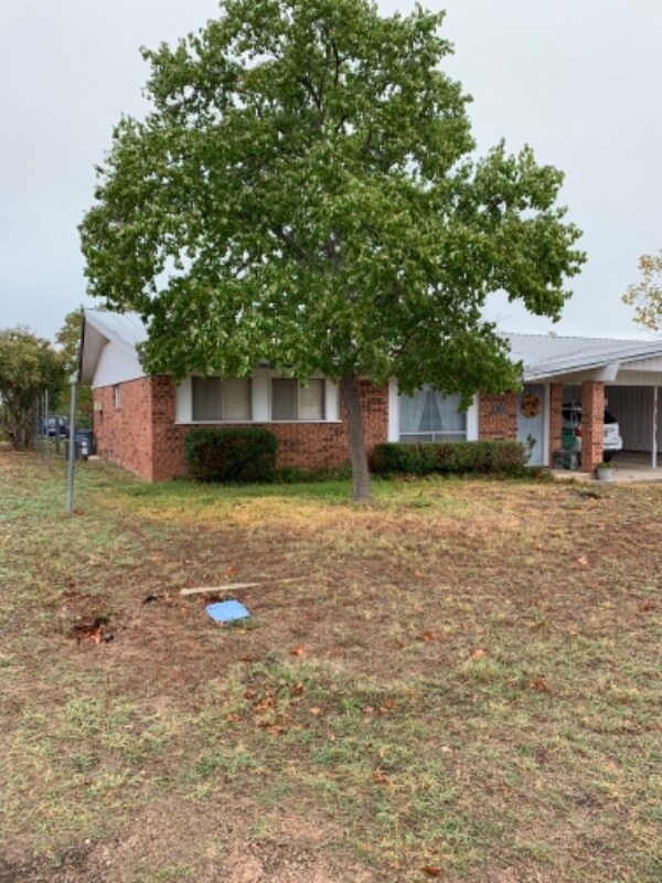 Foto del edificio - 1823 Greenwood Ln