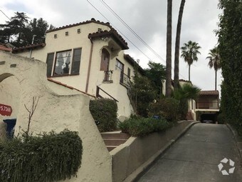 Primary Photo - 828 1/2 Maltman Ave