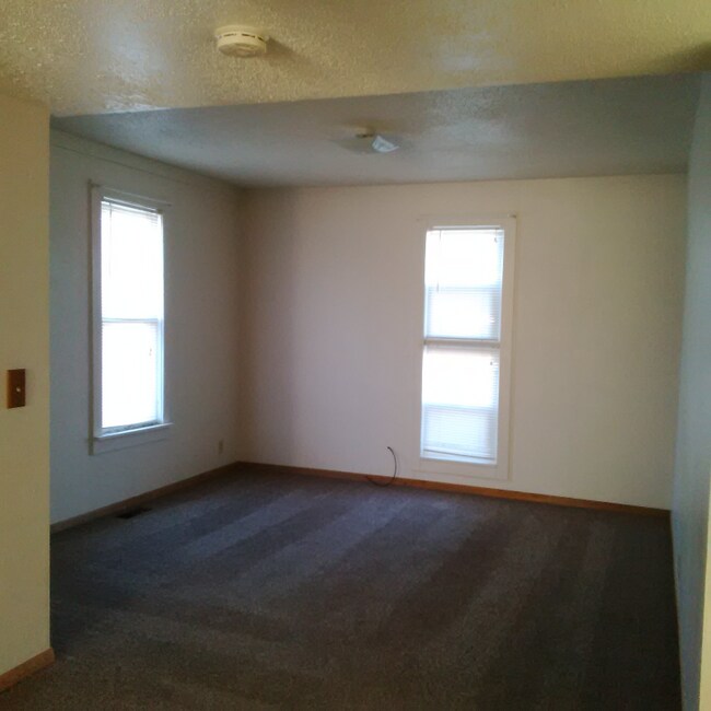 Building Photo - 1303 Rose St