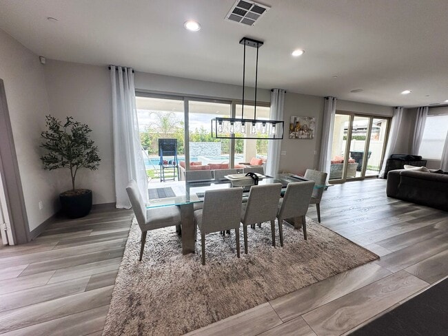 Building Photo - Spencer Crossing 5 Bedroom Modern Pool Home