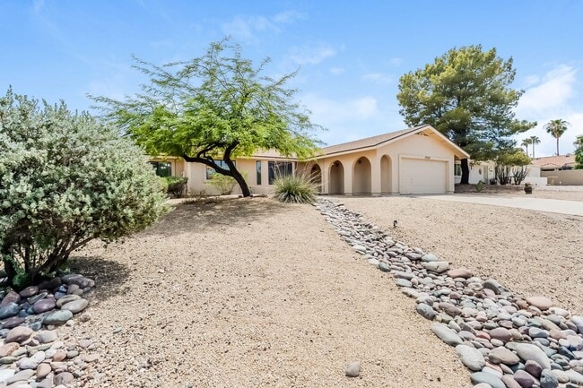 Building Photo - 17223 E El Pueblo Blvd
