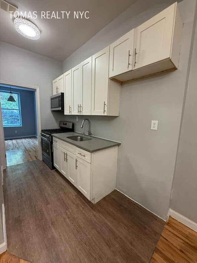 Photo - 1235 Union Ave Apartment