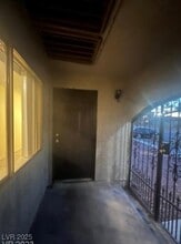 Building Photo - 3601 Folage Dr