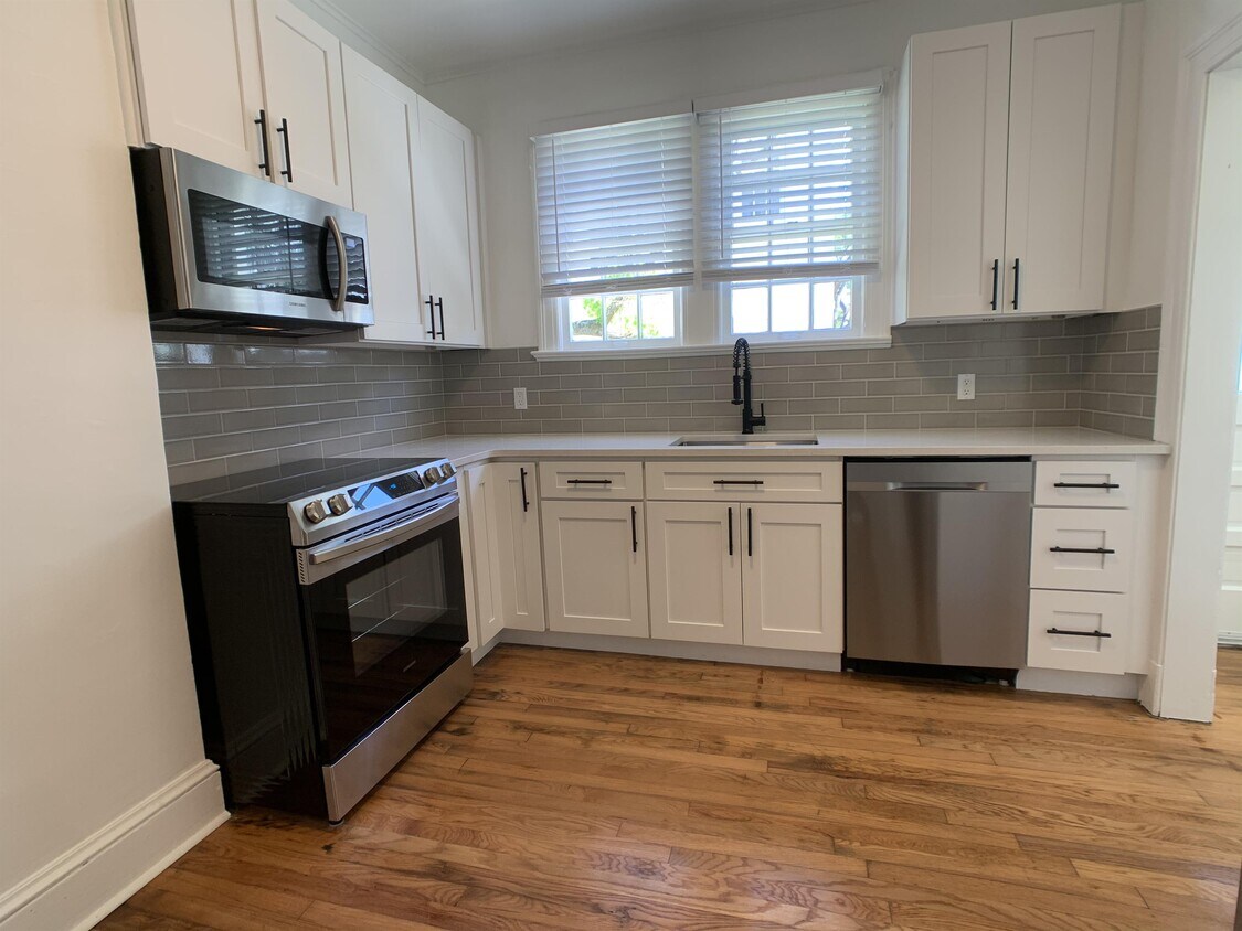 Foto principal - 914 Lasalle St