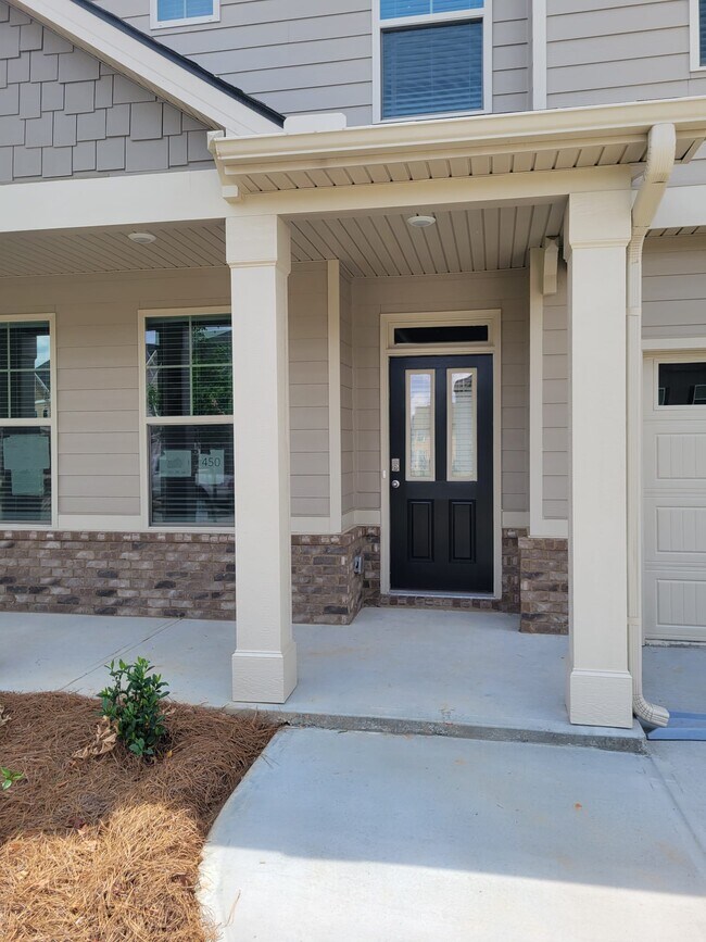Building Photo - 13106 Vista Dr SE