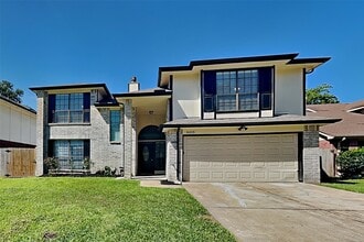 Building Photo - 16315 Chimneystone Dr