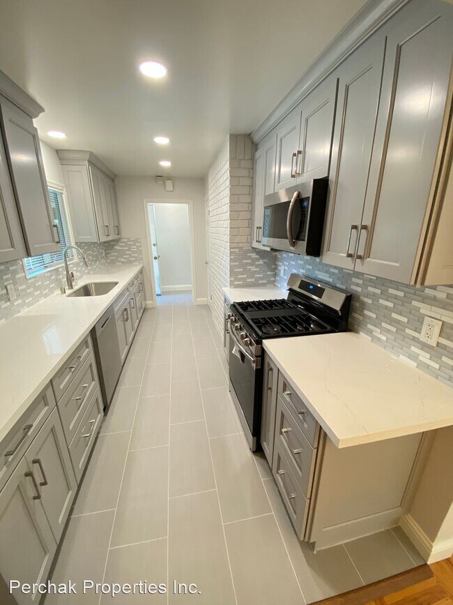 Building Photo - 3 br, 2 bath House - 149 Greenwood Circle