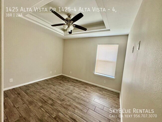Building Photo - 1425 Alta Vista Dr