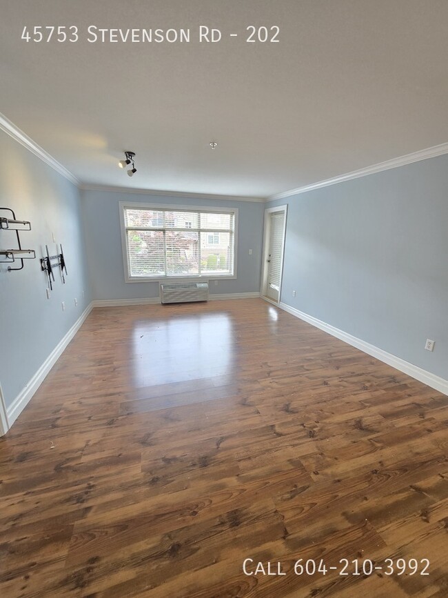 Building Photo - Centrally Located Condo in Sardis