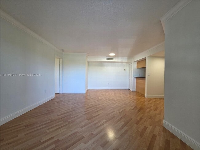 Foto del edificio - 10765 SW 108th Ave