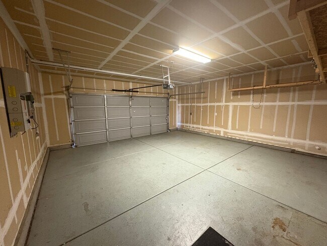 Foto del edificio - Immaculate Lemoore home Available Now!